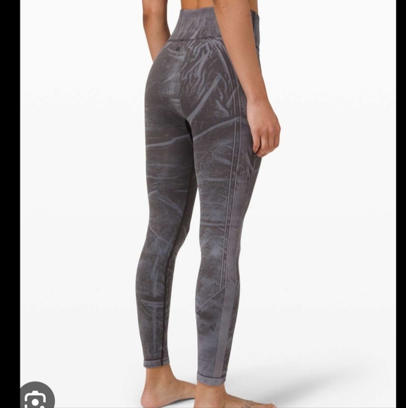 Lululemon Ebb to Street leggings - Picture 1 of 6